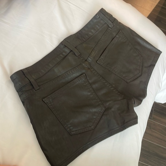 RICH & SKINNY Legacy WAX Coated BROWN Shorts - Picture 2 of 6